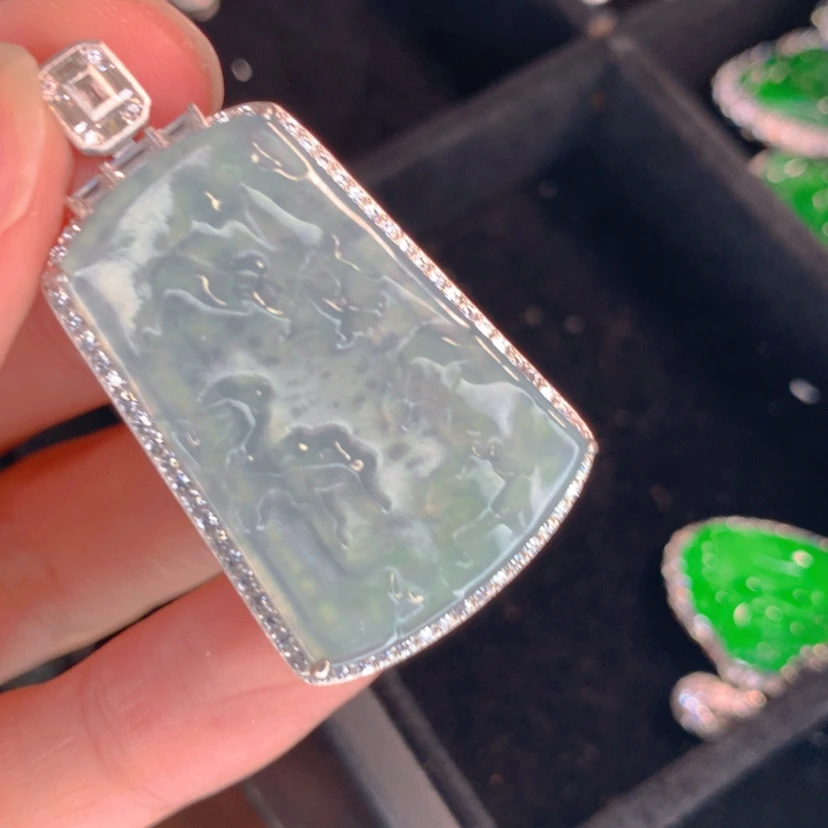 【闪购商品】翡翠颈饰未镶嵌