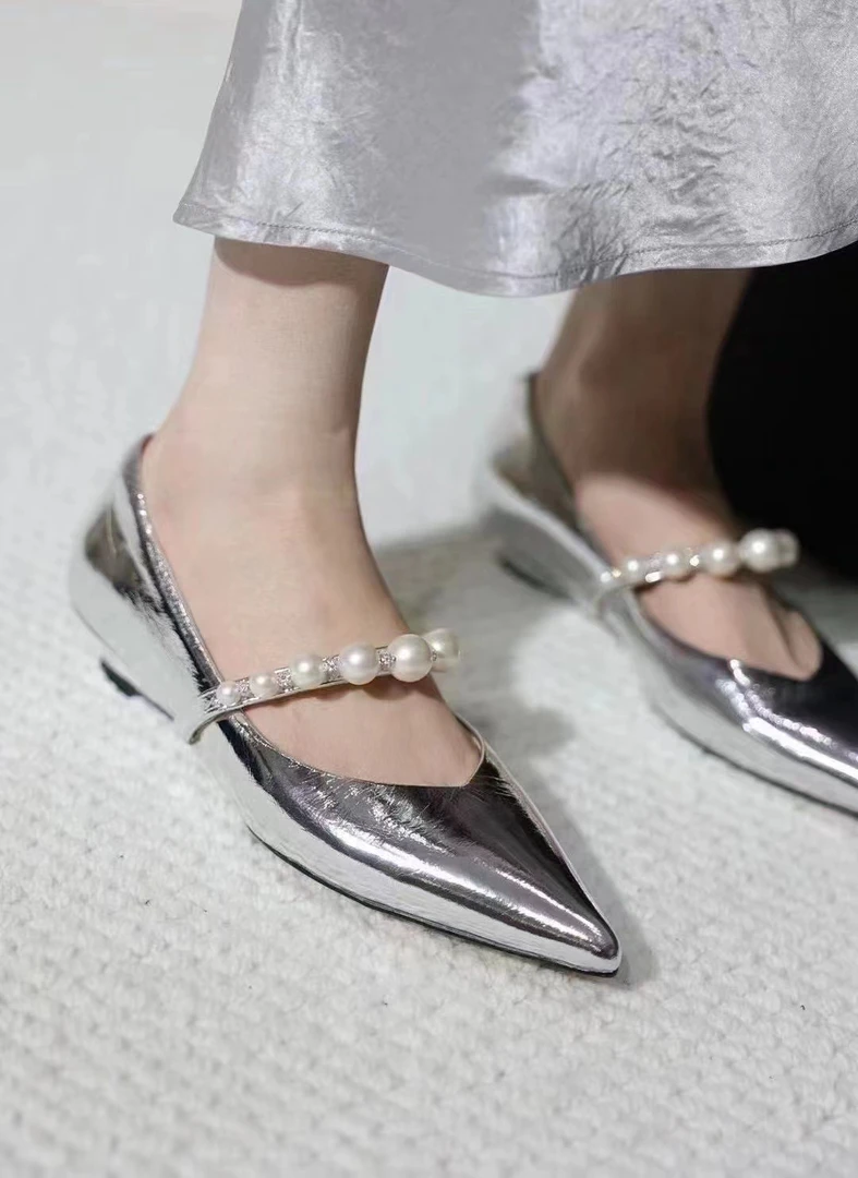 2024春新款欧货珍珠坡跟玛丽珍单鞋两色