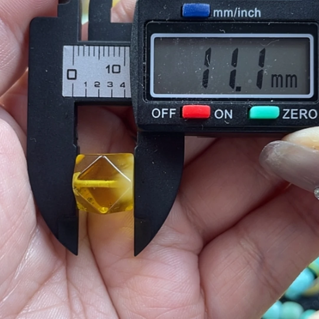 【闪购商品】琥珀裸石未镶嵌34杂