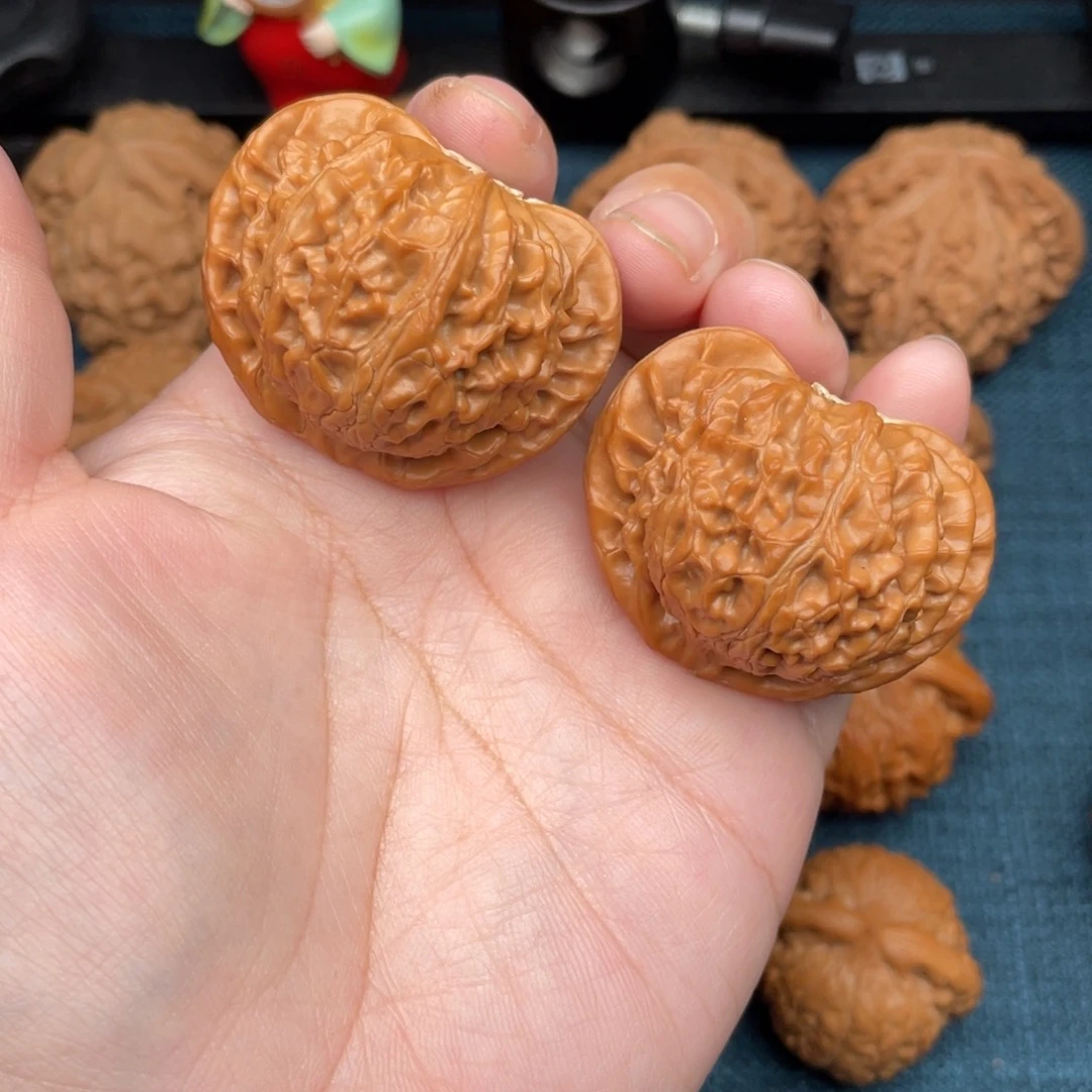 文玩核桃把件全品桃心宫灯43