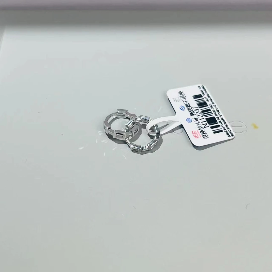 PT950 铂金耳饰 镂空小冰块款耳扣  N1 12247