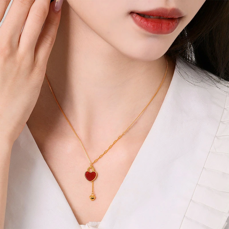 项链金色小红心爱心女法式小众轻奢饰品高级感精致百搭素款