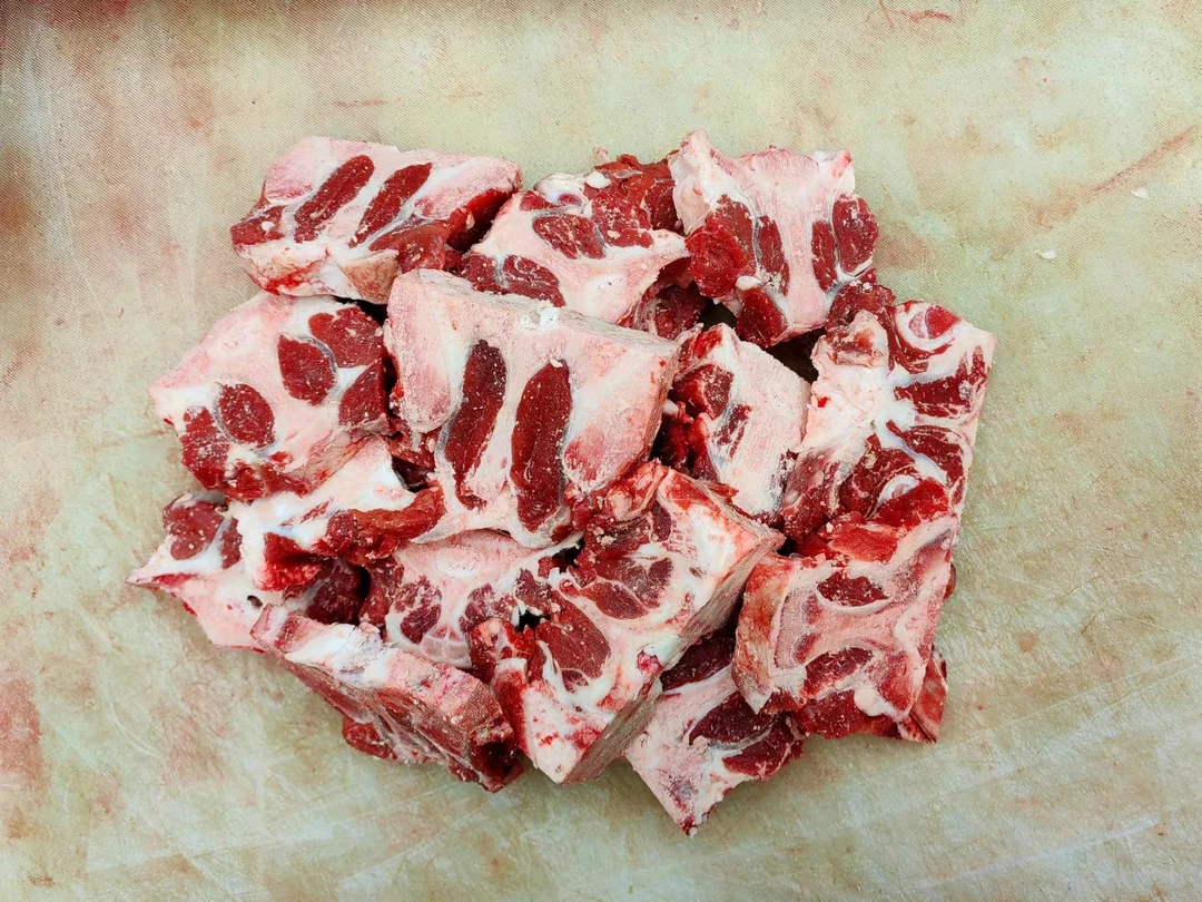 【牛尾大骨】小松家 新鲜黄牛肉 （肉少  适合煲汤）