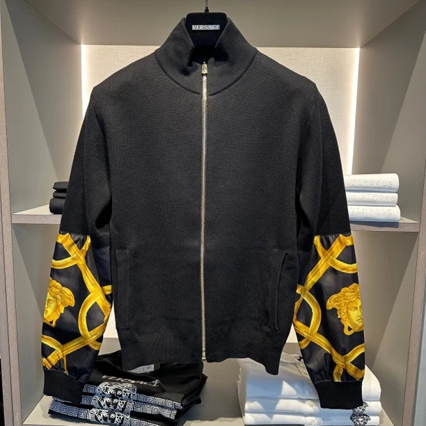 未使用 VERSACE/范思哲 男款黑色立领拼接长袖针织衫夹克外套