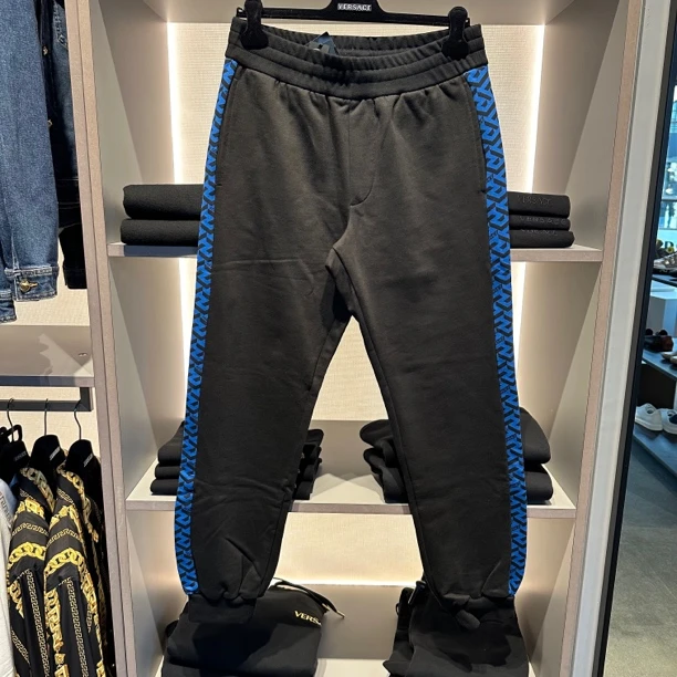 全新未使用 VERSACE/范思哲 范思哲男士黑色时尚回形纹卫裤