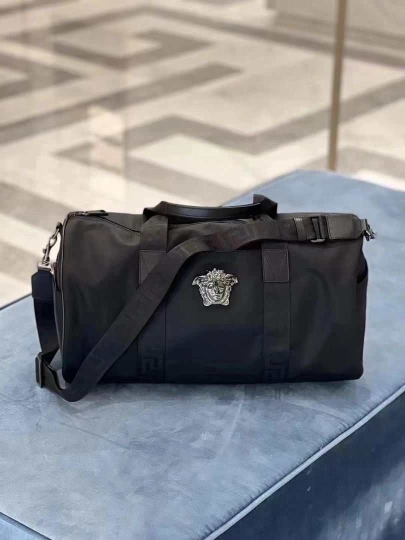 全新未使用 VERSACE/范思哲 范思哲品牌休闲包