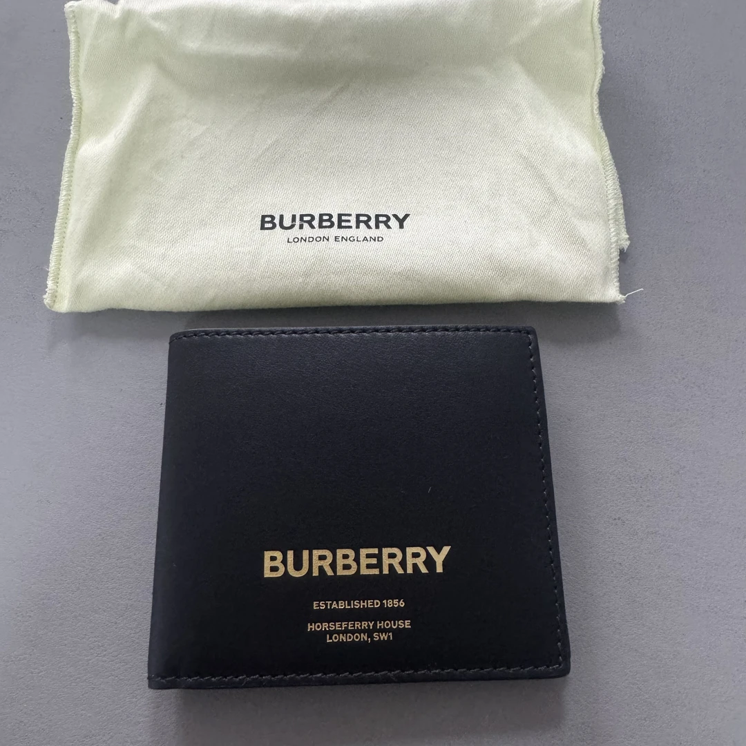 全新未使用 BURBERRY/博柏利 巴宝莉短款男士钱包时尚真皮包