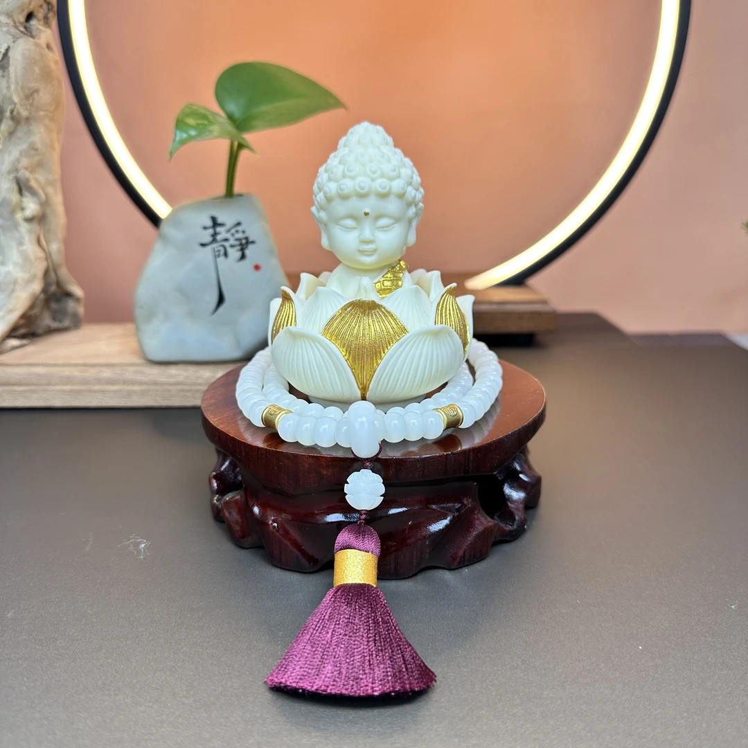 2023新款高档车载莲花摆件手工雕刻饰品汽车内饰装饰中控摆件创意