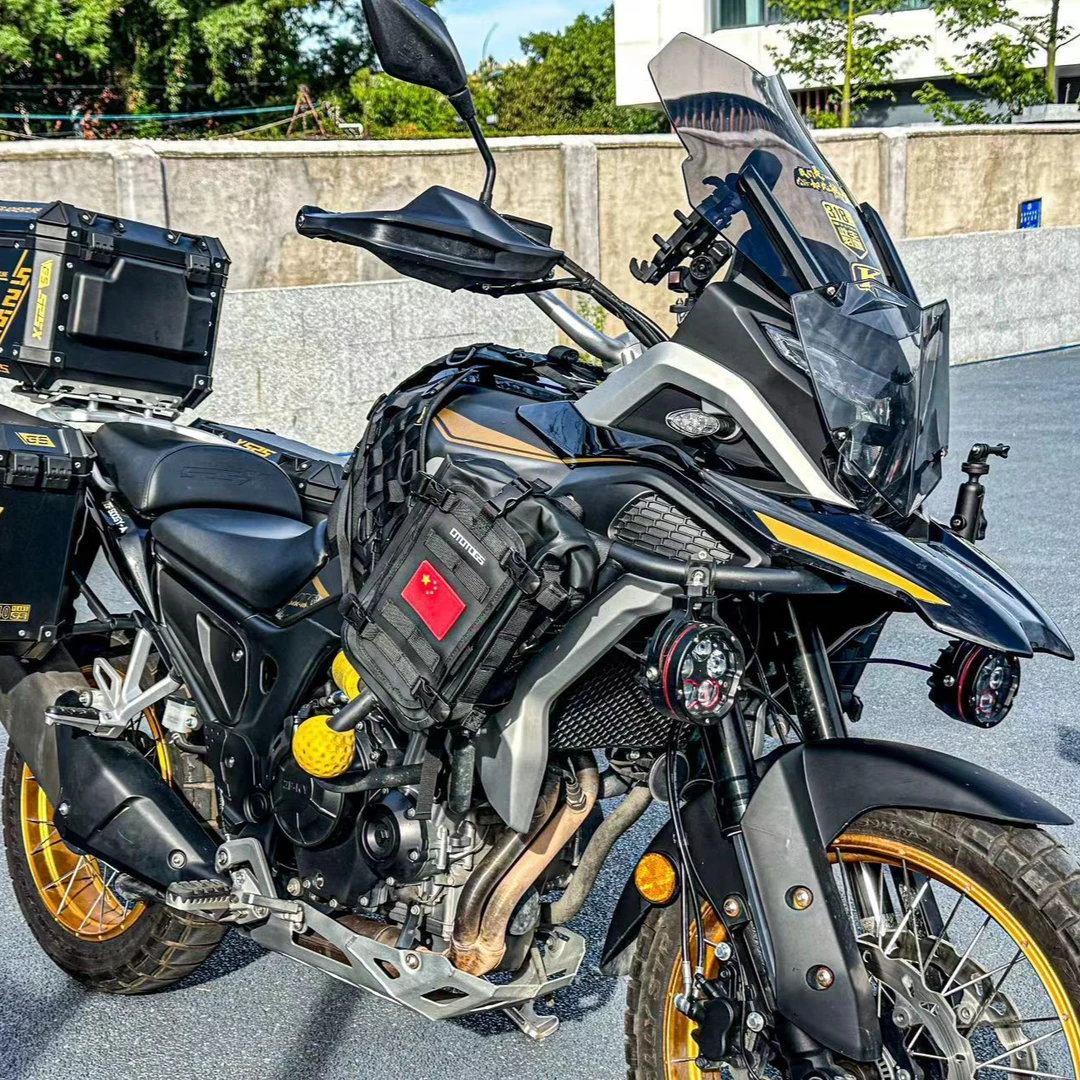 适用DL250摩托车护杠包防水包边包502x侧挂包春风800mt前保险杠包