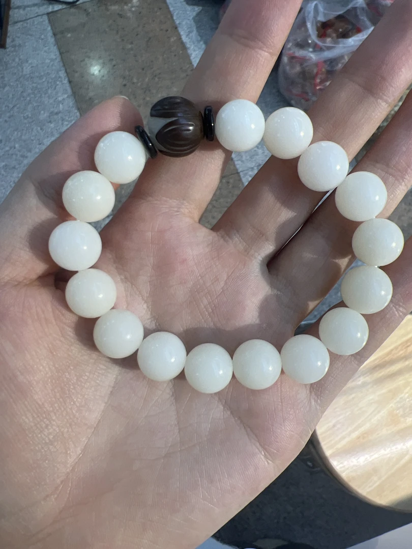 菩提带一个莲花手串11mm-87T