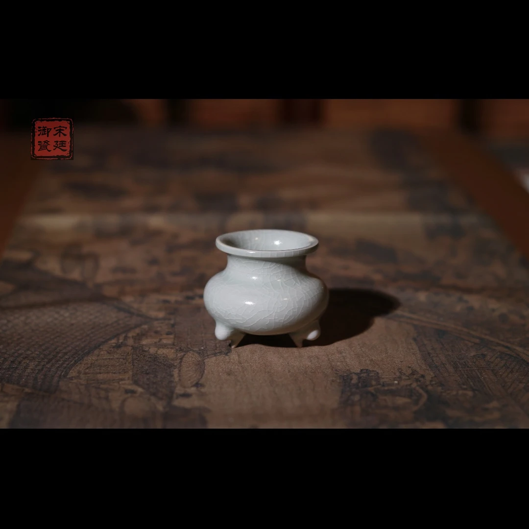 【宋廷御瓷·汝官窑】原矿青绿釉琴炉