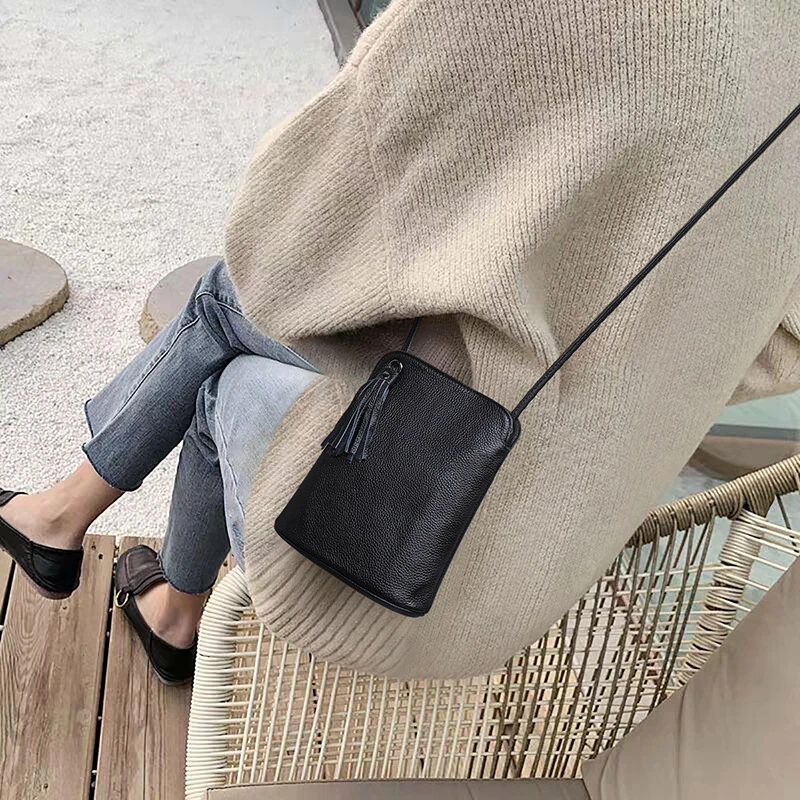 单肩包百搭女包手机包斜挎小包休闲包2025新款妈妈洋气小挎包爆款