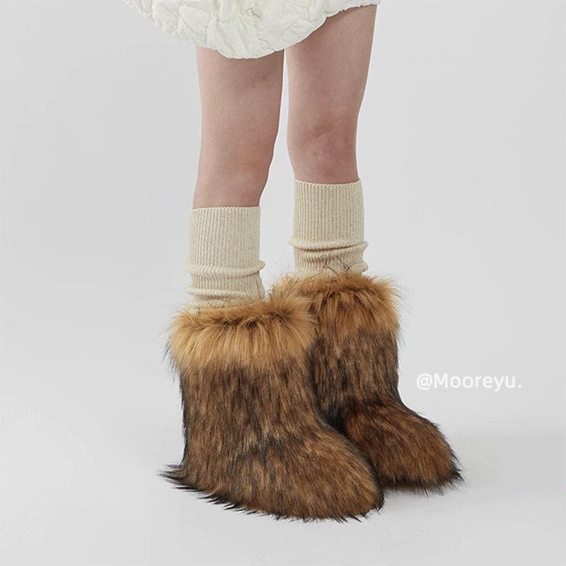 Mooreyu摸鱼小众辣妹毛毛靴子保暖加绒中筒靴冬季个性雪地靴女潮