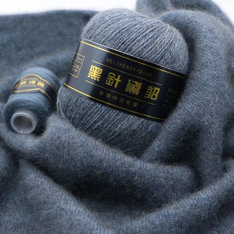 黑针带貂毛线手编机织帽子围巾毛衣外套柔软赠伴侣