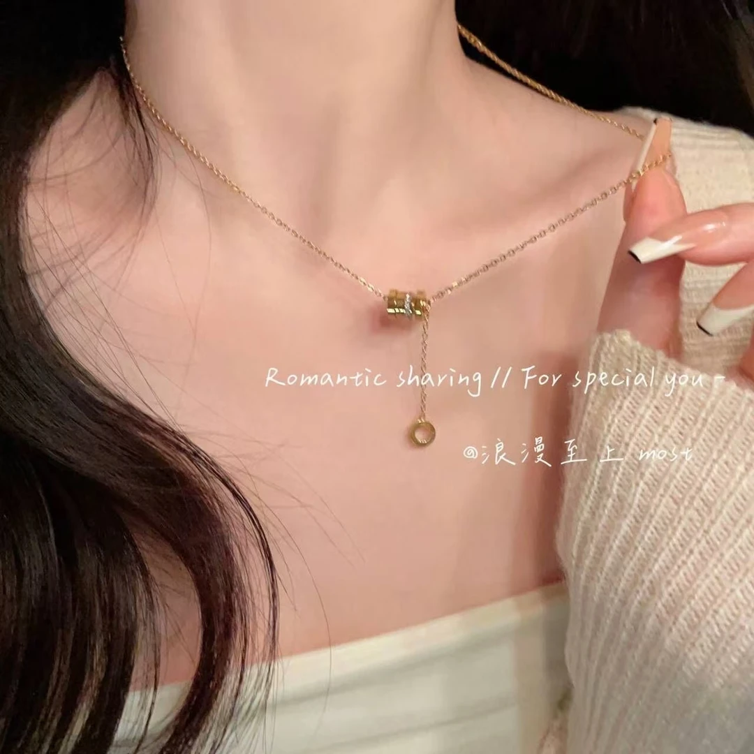 钛钢铅玻璃项链 钛钢不掉色小蛮腰轻奢项链