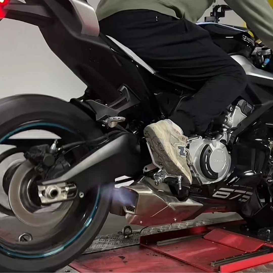 春风675SRS摩托车赛道排气管 原厂外观带阀门 天蝎侧拍  AR