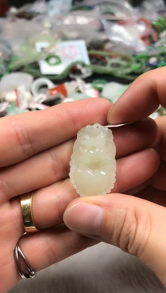 【闪购商品】和田玉挂件未镶嵌生肖兔