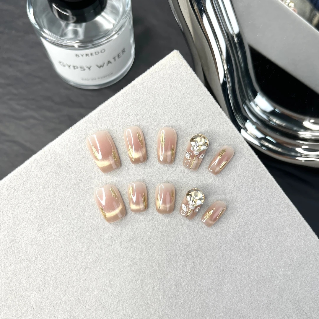 【奶泡玫瑰】纯手工穿戴甲显白美少女甲片中长梯可拆卸小众穿戴美