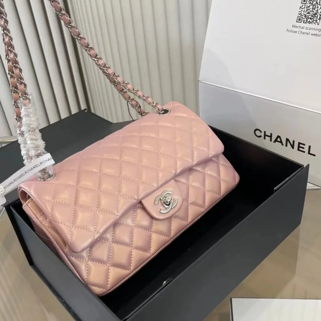 95新 Chanel/香奈儿 香奈儿 漆皮翻盖斜挎包 135683
