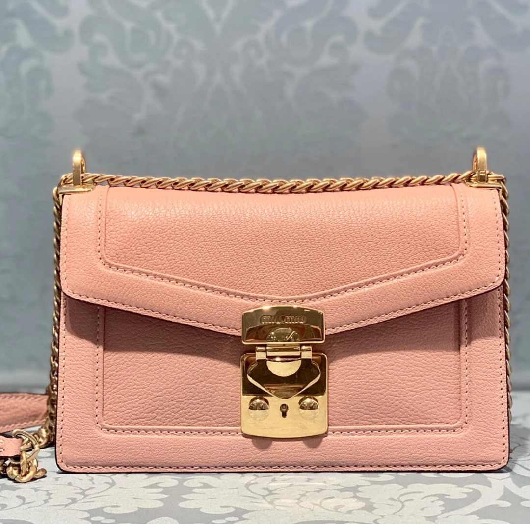 95新 MIU MIU/缪缪 MiuMiu/缪缪 粉色荔枝纹链条包 25361