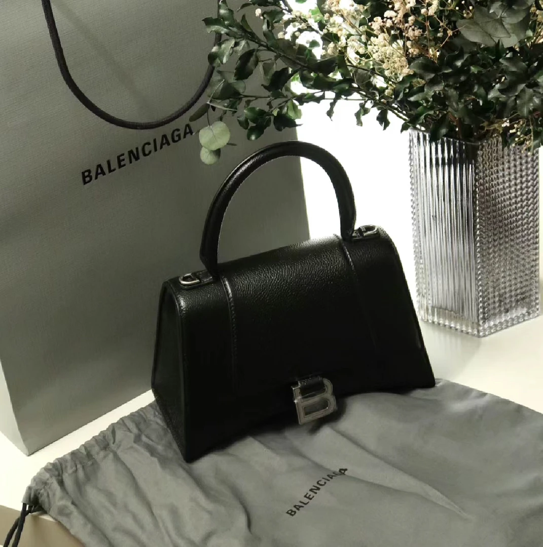 95新 Balenciaga/巴黎世家 银扣粉色S沙漏黑银斜挎包65708