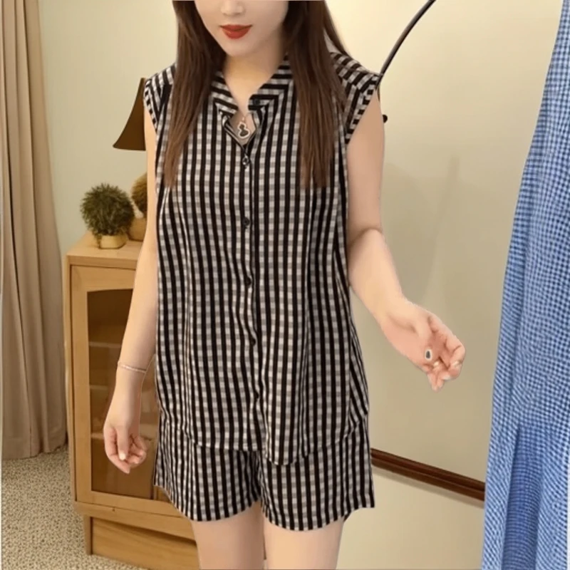 2024年夏季新款复古格子套装女气质宽松显瘦飞飞袖上衣短裤两件套