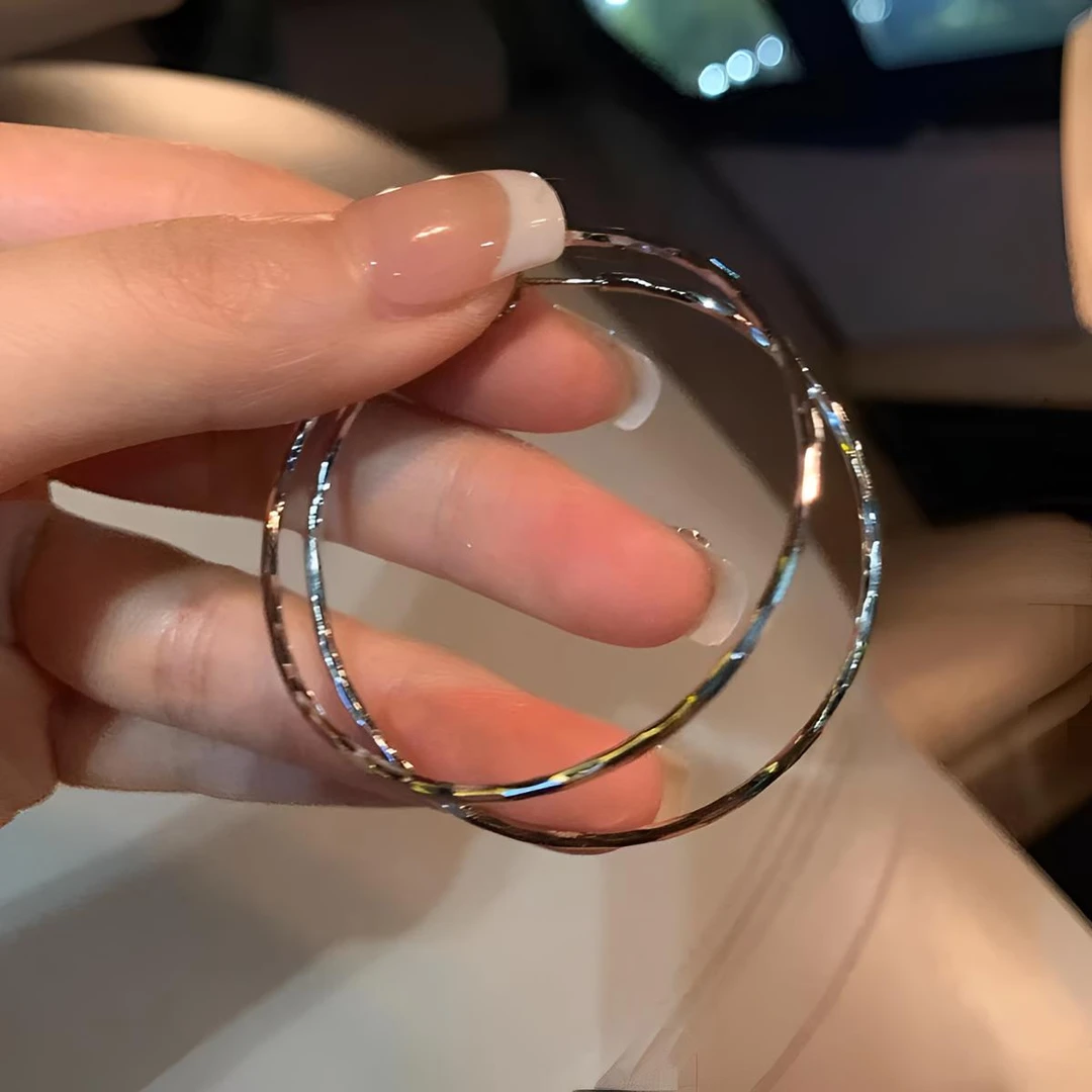 925银针大圈圈耳饰爆款网红2025脸大适合的耳环耳钉女时尚感简约