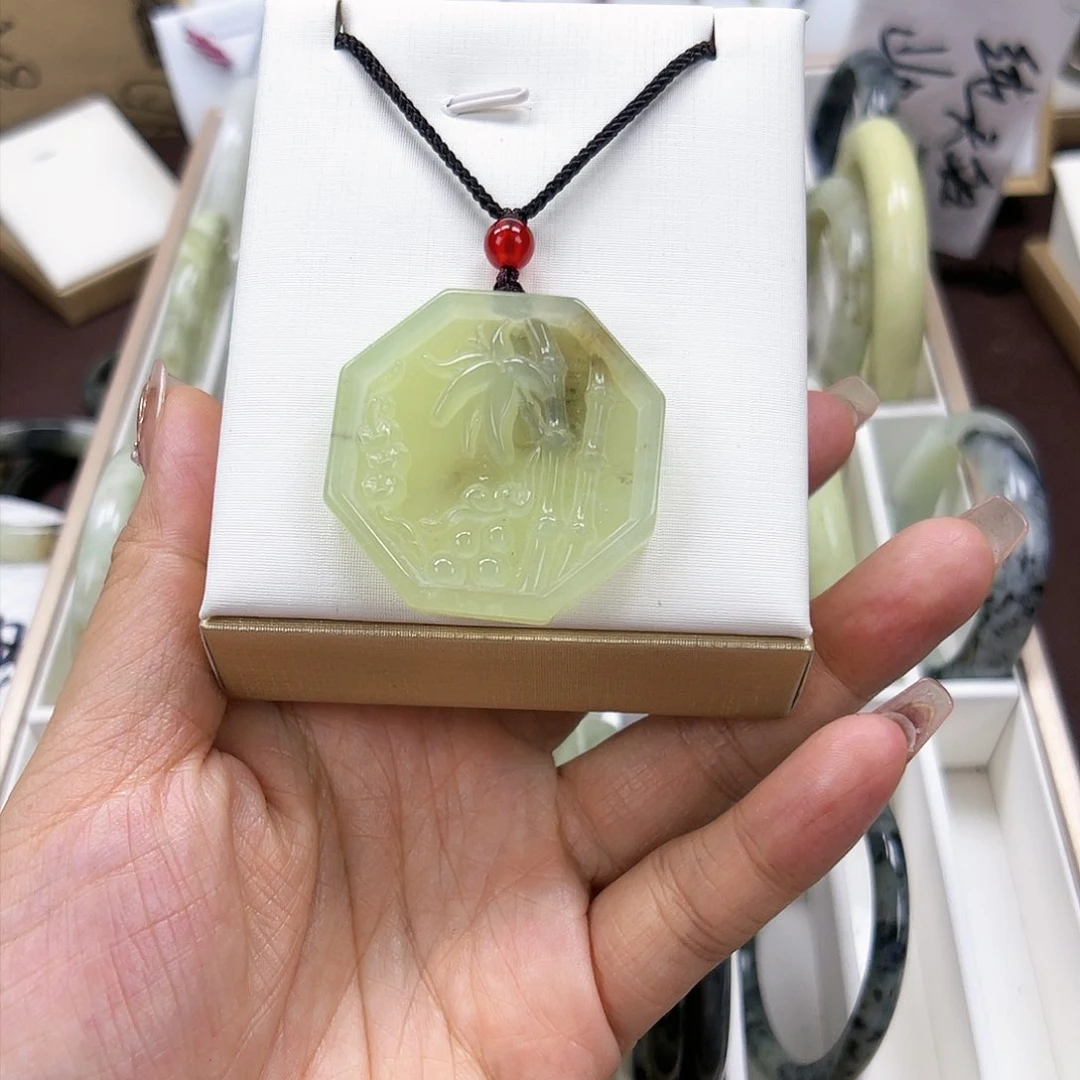 岫玉手镯（圆镯）未镶嵌牌
