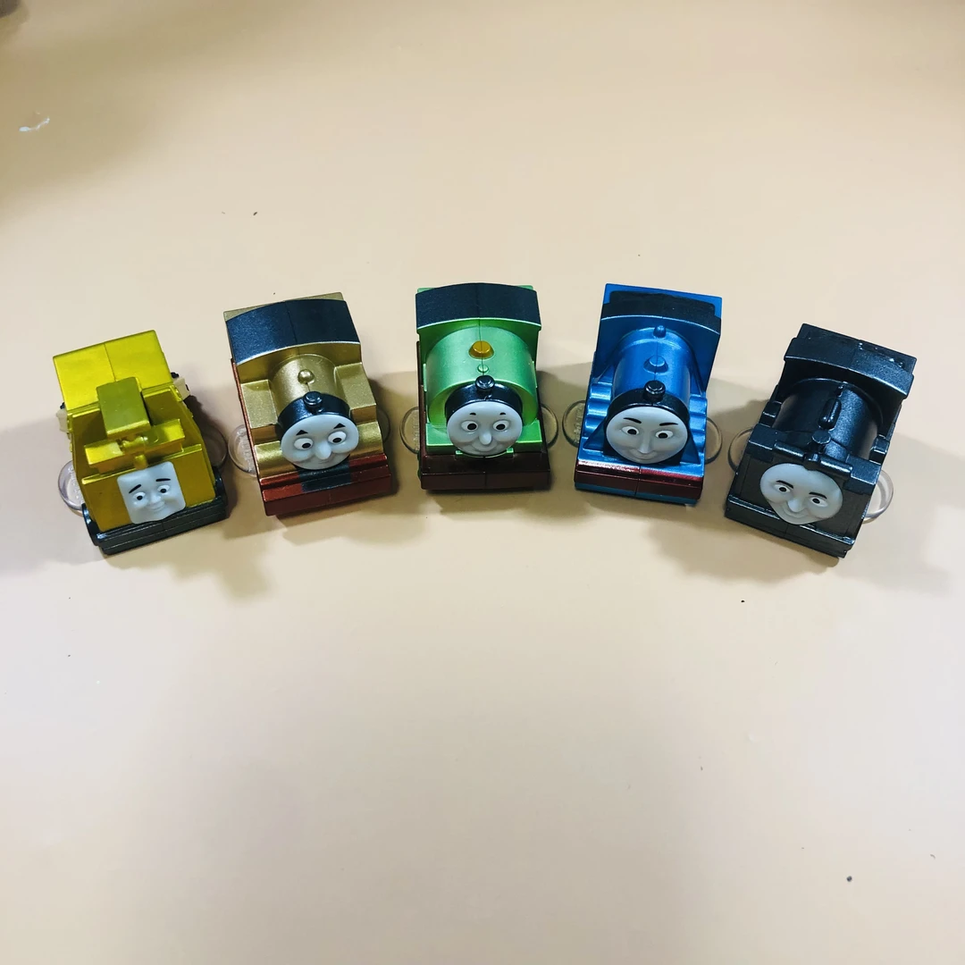 多美卡TOMY2012年日版托马斯和朋友之电镀色回力小火车扭蛋系列