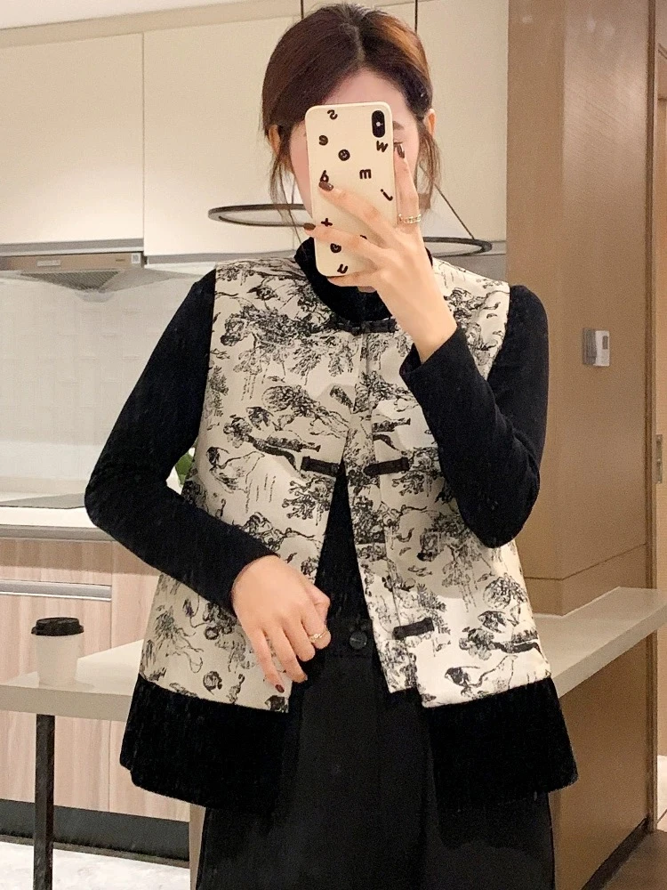 新中式国风复古盘扣马甲外套女春秋2024新款春装百搭马夹背心上衣