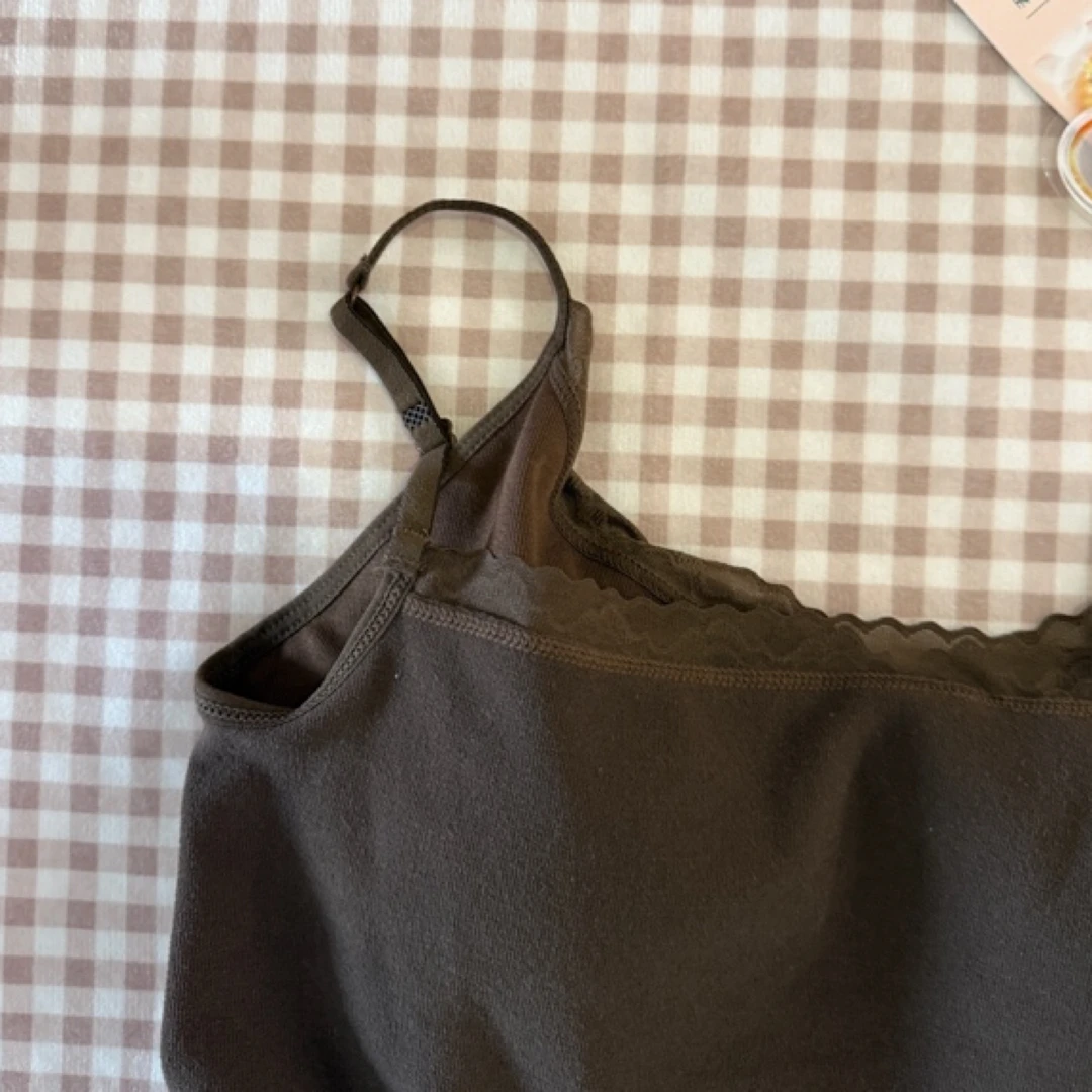 秋冬保暖蚕丝磨毛内搭背心带胸垫一体固定式加绒蕾丝V领美背上衣