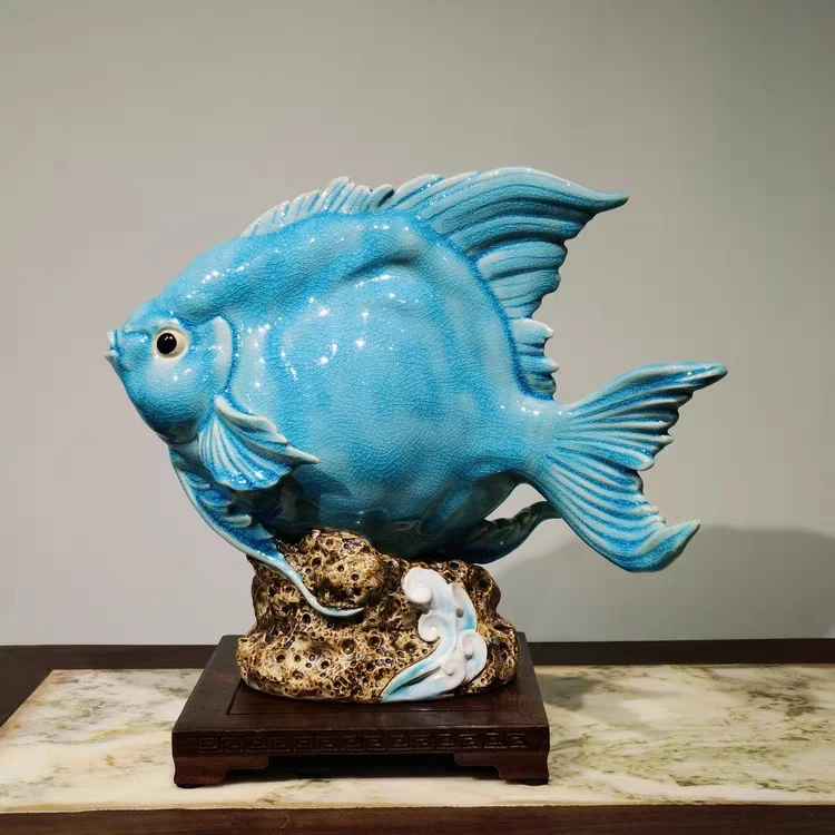 一帆风顺石湾陶瓷鱼摆件创意工艺品