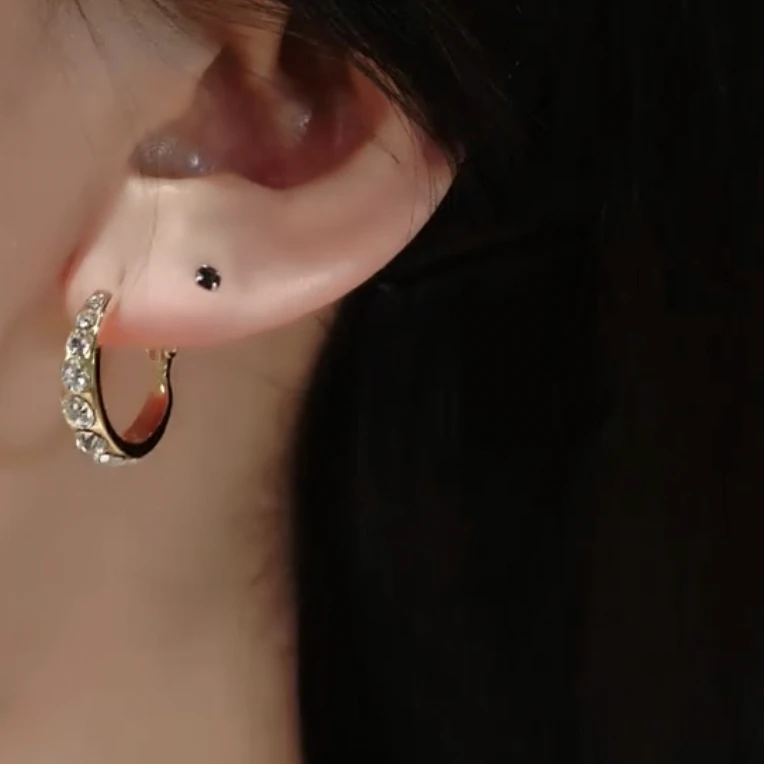 铜合金合成锆石耳饰 90104时尚百搭气质高雅耳环