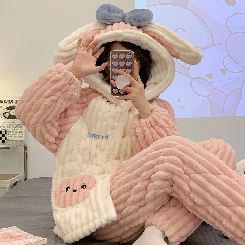 珊瑚绒睡衣女秋冬加厚加绒三层夹棉长袖法兰绒兔子连帽家居服套装