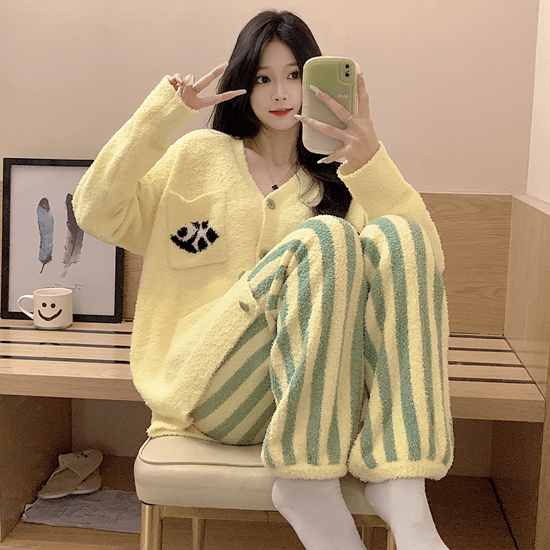 半边绒睡衣女秋冬条纹熊猫长袖高级新款爆款珊瑚绒加厚家居服套装