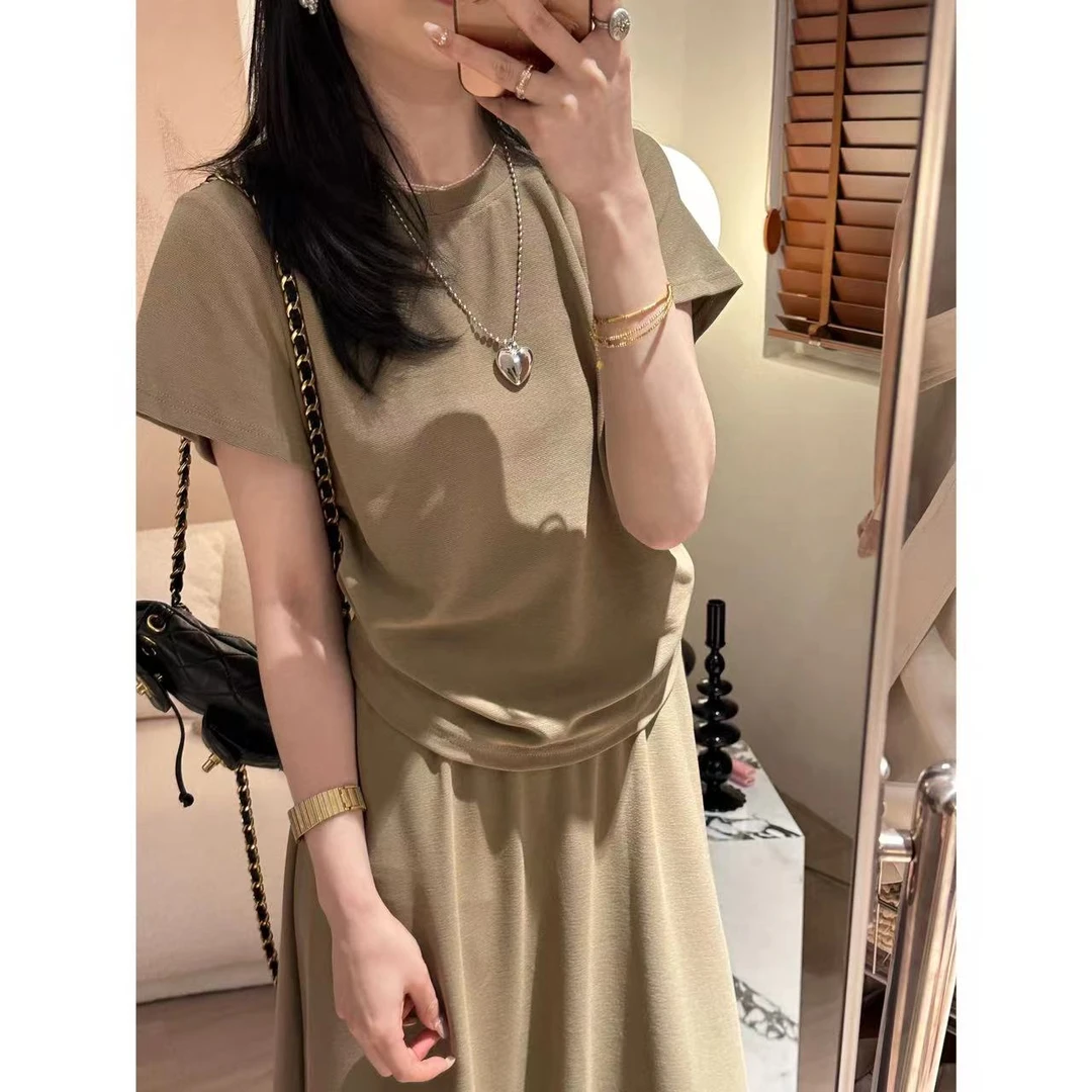 【吉满】简约圆领慵懒风垂感短袖T+松紧腰A字半身裙两件套JM2211