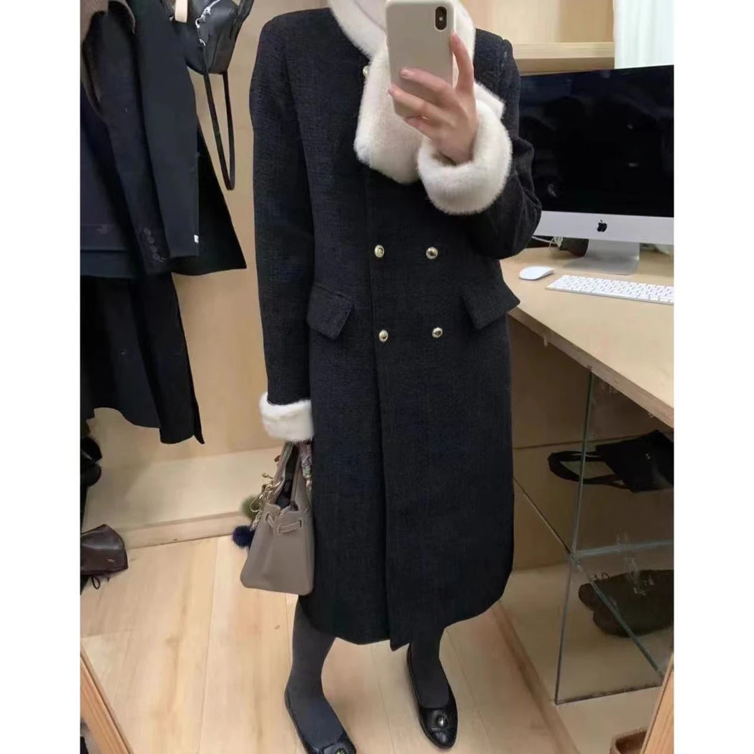 【吉满】自制款黑金小香风双排扣配围巾羽绒内胆外套JM2096