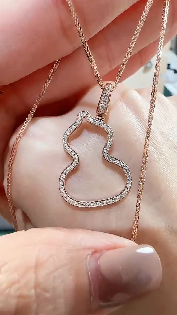 【闪购商品】钻石吊坠(不含链)18K金镶嵌18K金钻石葫芦吊坠