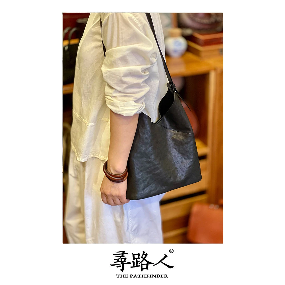 寻路人藏系列质感文艺纯色简约百搭休闲气质单肩斜挎软软包