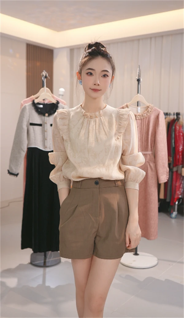 W2206法式复古洋气别致衬衫女秋季流行风格衬衣独特好看上衣