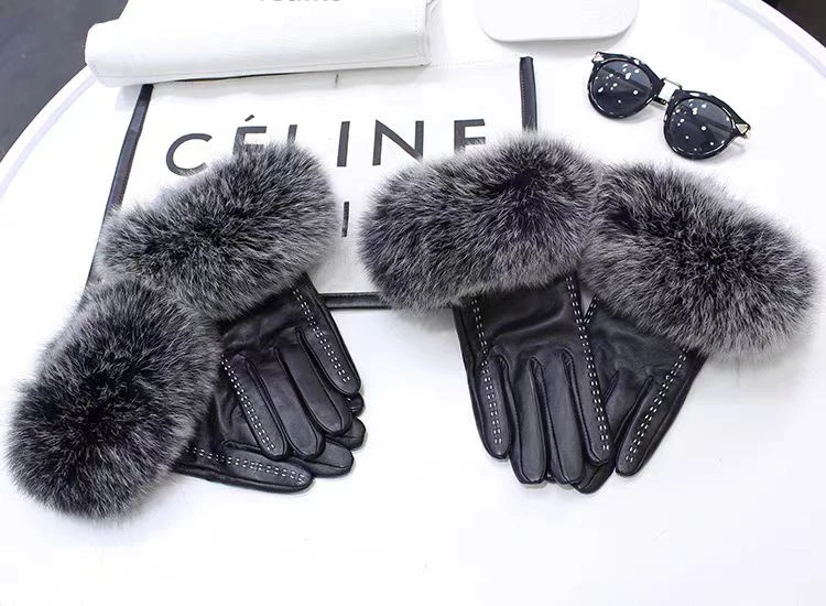 （大群推荐）2025时尚新款全指可触屏狐狸毛袖口手套