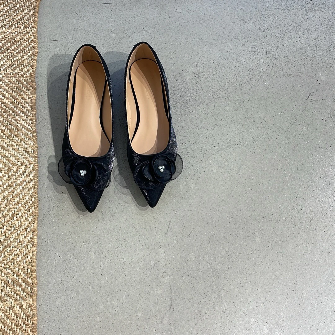 特！1230-8#韩版尖头花朵缎面单鞋