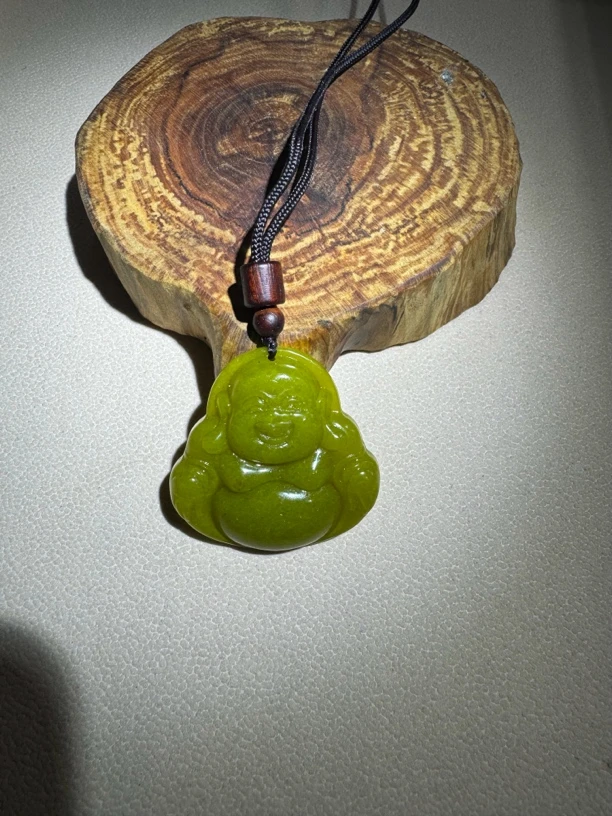 天然岫玉吊坠（随机发）