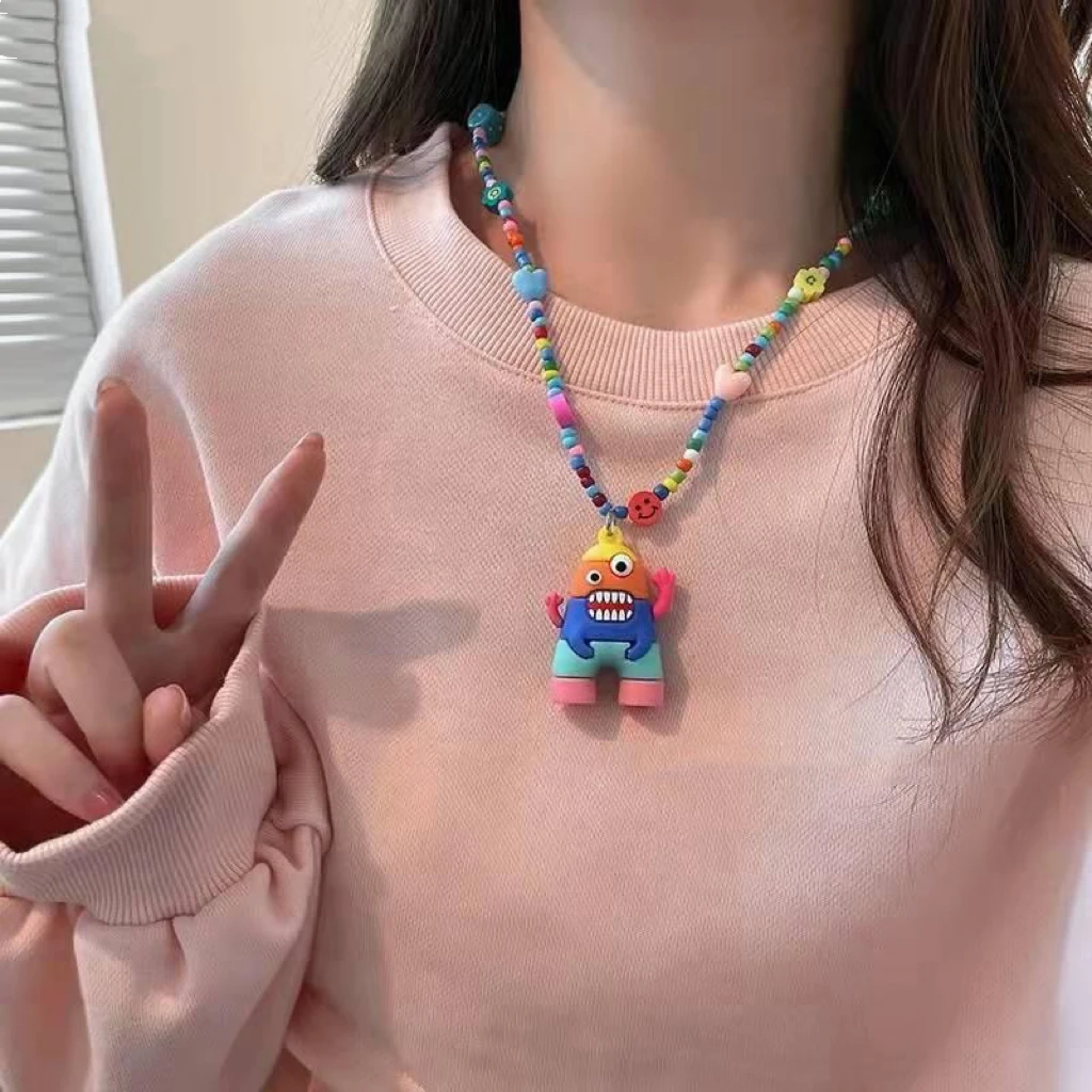 卡通可爱怪兽彩虹吊坠项链设计感小众士酷ins潮嘻哈锁骨链