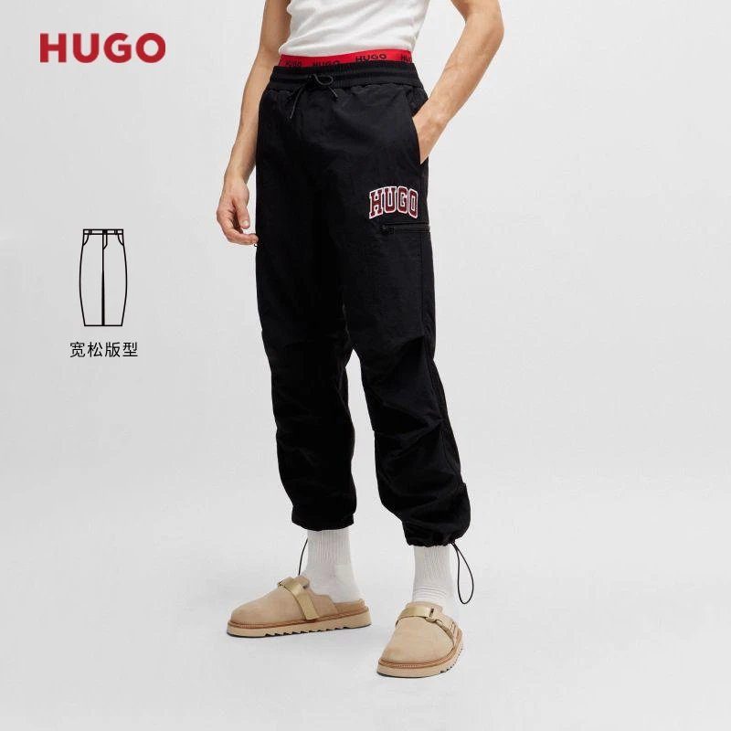 【横棱纹面料】HUGO雨果男士夏季新款粗徽标细节休闲长裤50511395