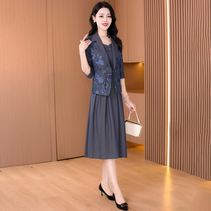 贵夫人品牌连衣裙2025新款女春时尚妈妈今年流行端庄大气两件套装