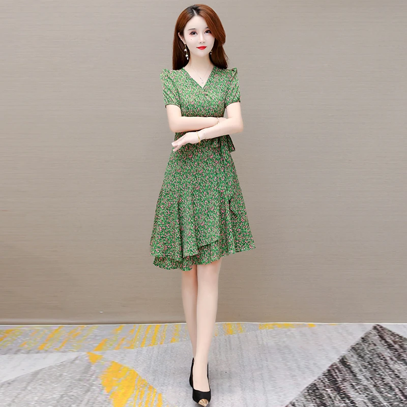高端气质小个子显高不规则雪纺碎花连衣裙夏天洋气减龄妈妈40岁50