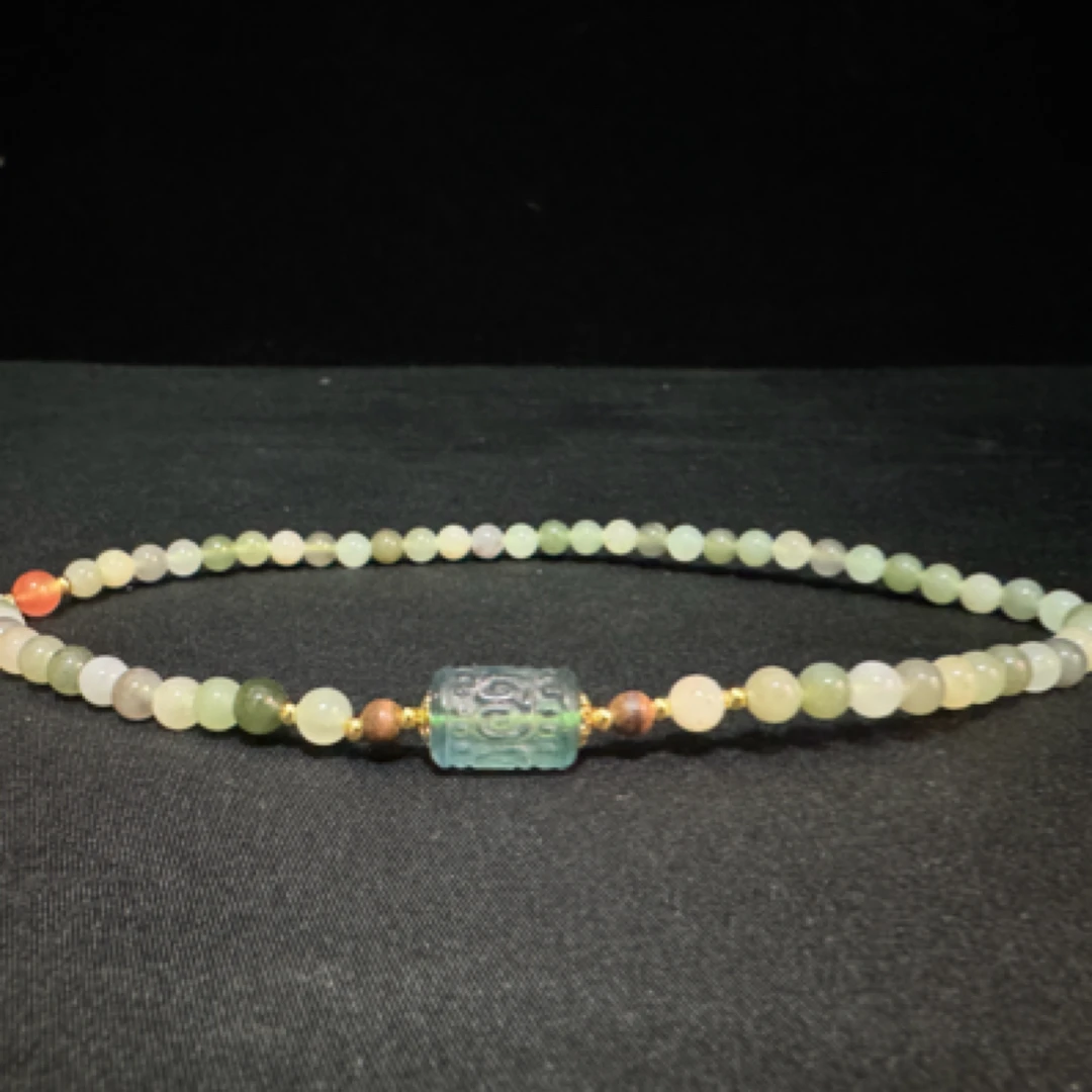 和田玉手链  搭配玛瑙及合金配饰