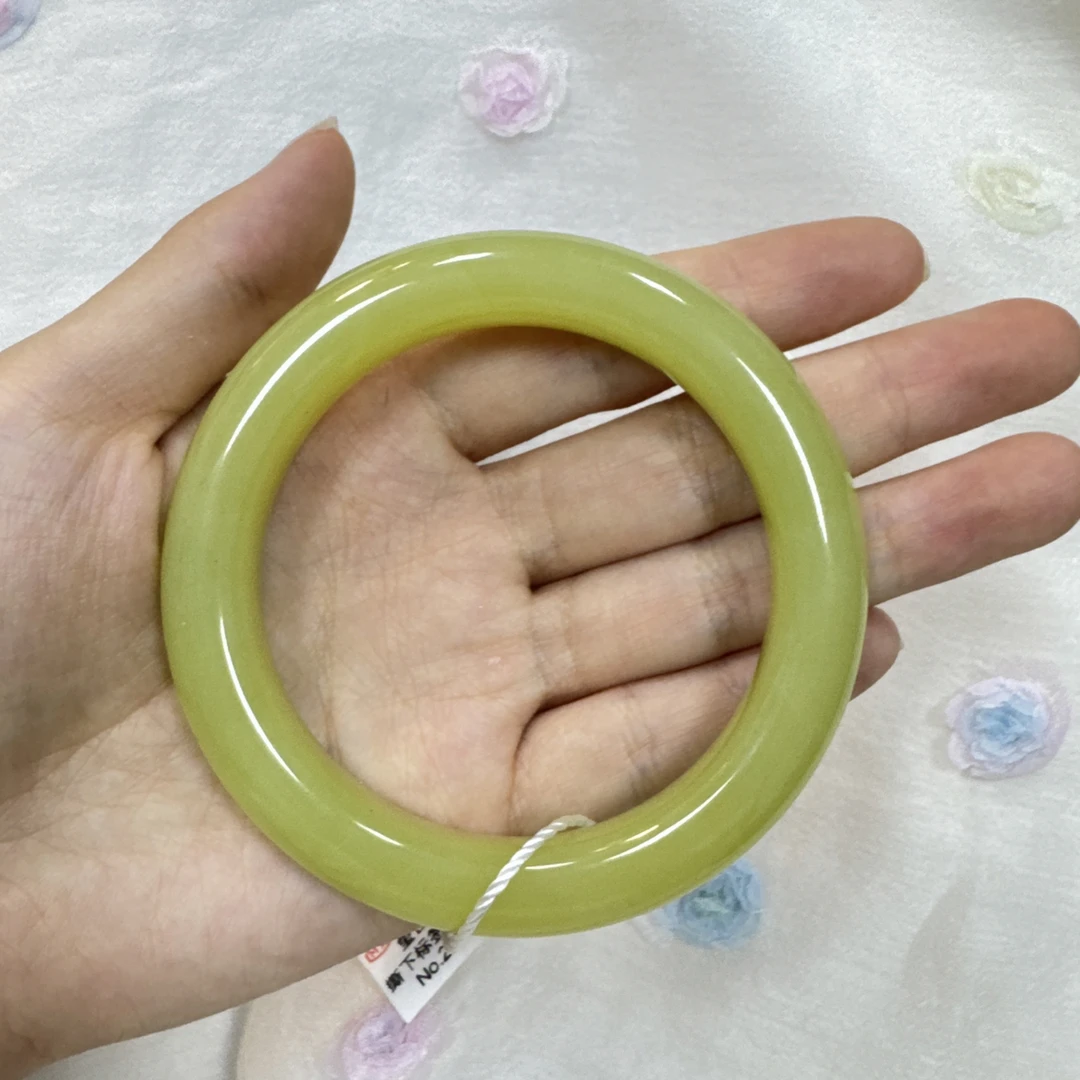 和田玉若羌黄口浓郁细腻温润正黄色55.6圈口