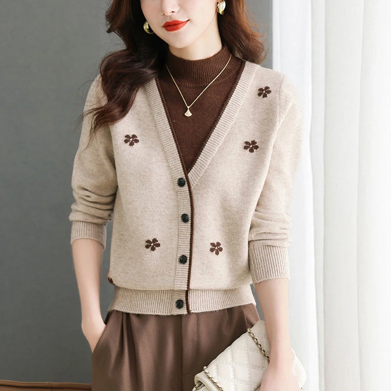 时髦假两件半高领长袖针织高级感超好看毛衣女秋冬宽松打底衫上衣